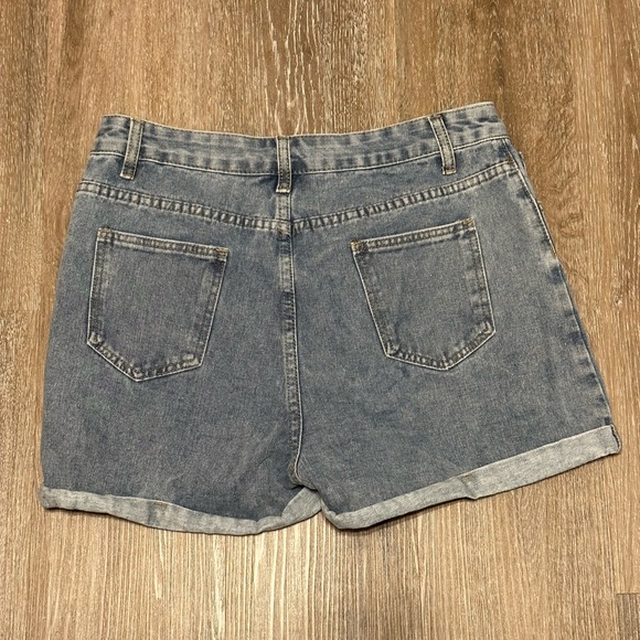 Shein Roll Hem Floral Print Denim Shorts (large) (NWOT) - Picture 2 of 2